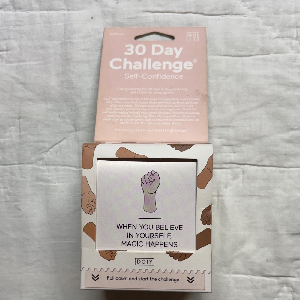 DOIY 30-Day Self-Confidence Challenge Box Daily‎ Activity Cards Mindful Gift NWT